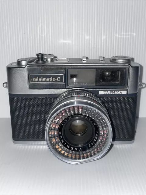Old Vtg Collectible Yashica Yashinon 1:2.8 4.5cm Minimatic-C Camera Made Japan