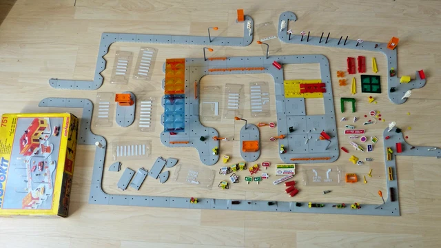 Aéroport Majokit/Majorette boîte référence 7703 - Jeux & Jouets