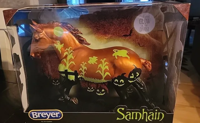 2019 Breyer Samhain Halloween Traditional Horse - Discontinued - New Collectible