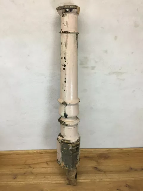 Alter originaler Treppenpfosten aus der Gründerzeit um 1900 Buchenhholz ca. H121 Alter originaler Treppenpfosten aus der Gründerzeit um 1900 Buchenhholz ca. H121