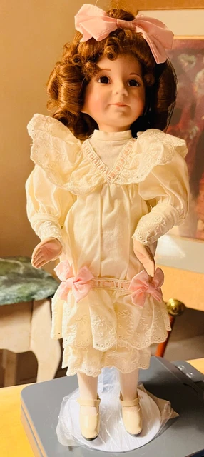  "The Good Little Girl with a Curl" Porcelain Doll 15" by Dianna Effner @ 1991