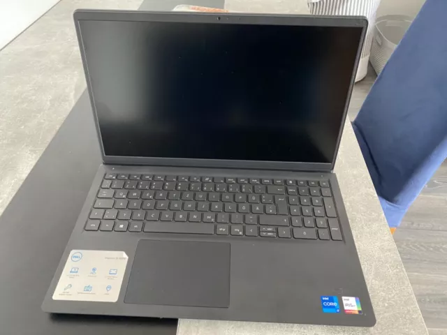 Dell inspiron 15 3511, defekt. Intel Core i7, 512 Gb SSD, 16Gb RAM