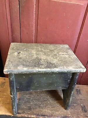 Antique Shoeshine Box In Old Green And Black Paint Cast Iron Foot Mount Inside 3