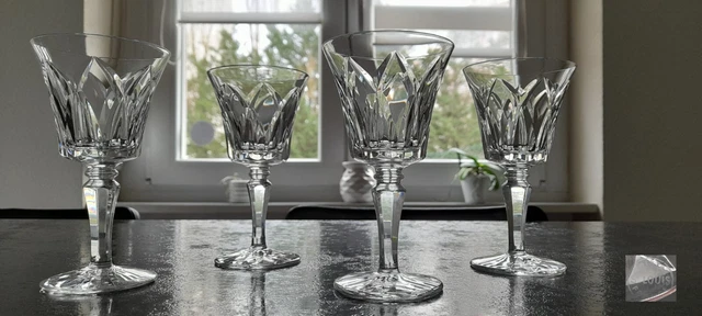 4 VERRES A VIN EN CRISTAL ST LOUIS SERVICE CAMARGUE SIGNES Ht 13,3 cm
