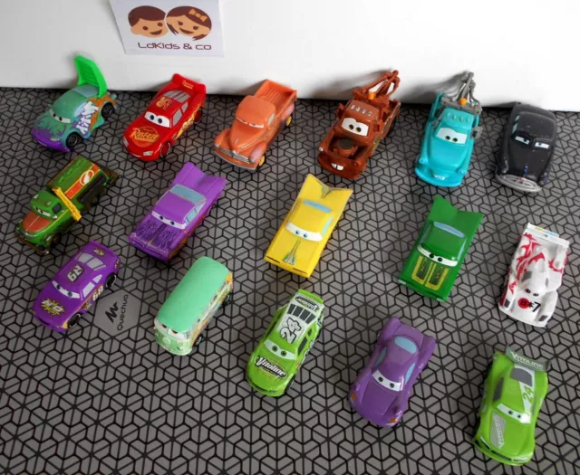 LOT de 16 voitures en plastique DISNEY Pixar CARS Flash Mc Queen Vitoline N2O 2