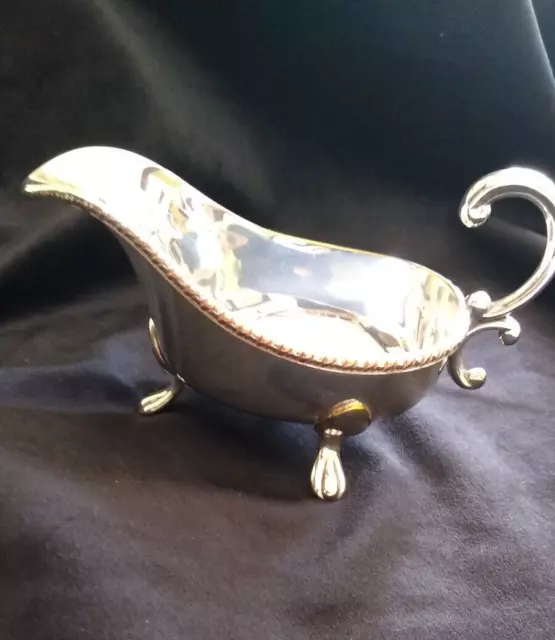 Viner's of Sheffield, Silver Plated Gravy or Sauce Boat