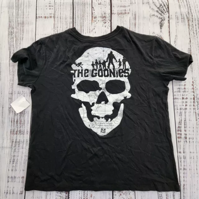 Goonies Pirate Skull Black Short Sleeve Cotton Blend T-Shirt Women's S