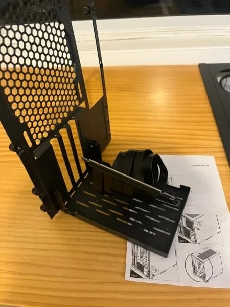 Lianli O11D Mini Vertical GPU Bracket Lianli O11D Mini Vertical GPU Bracket