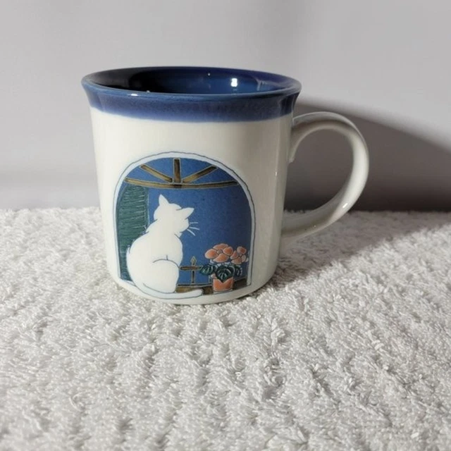 Vintage Embossed Coffee Mug with White Cat and Potted Geraniums