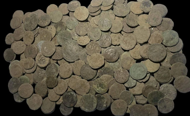 GENUINE UNCLEANED ANCIENT Roman Coins -Average Quality (1700 Years Old ...