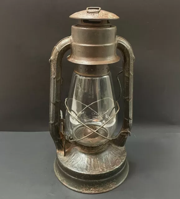 Old Vintage Dietz Blizzard No.2 Iron Kerosene Oil Lamp Lantern With Globe, Usa