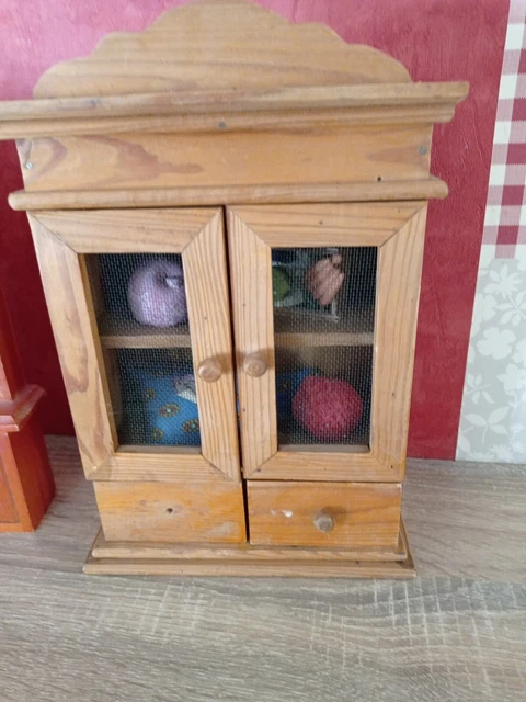Ancienne Armoire à Poupée En Bois – Jouet Vintage J. Paquet – Imitation