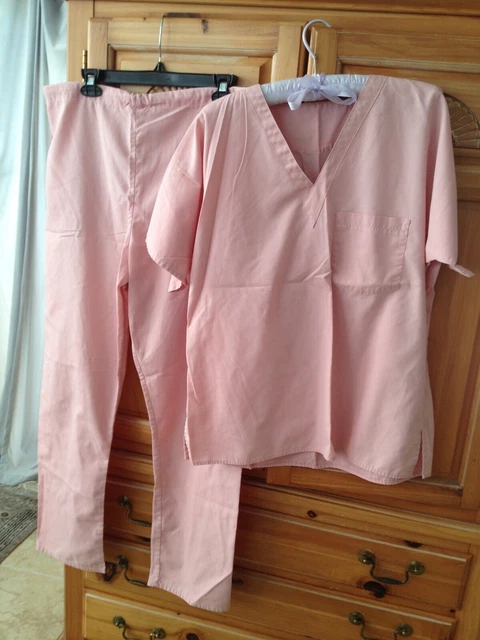 Womens Pink Scrubs Size Small Beautiful Condition