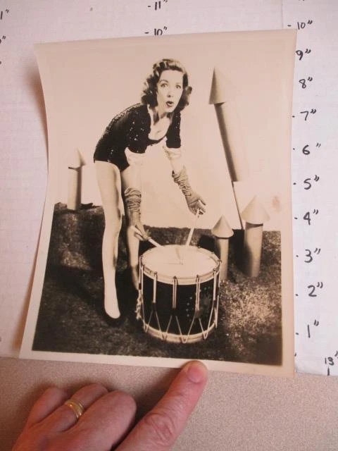 ABC TV show photo 1954 Valerie PEYTON snare drum fireworks rockets leggy July 4
