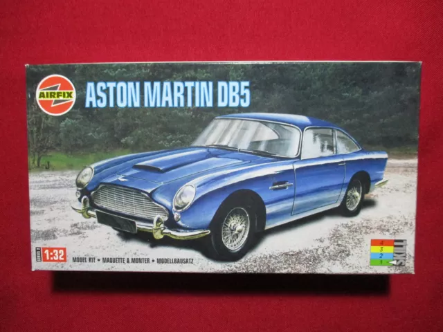 1964 Aston Martin DB5 1:32 Vintage Airfix Humbrol Model Kit Car Slot James Bond