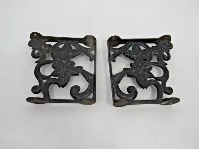 Vintage Cast Iron Ivy Leaf Shelf Bracket for Desk or Dual Shelves Holes both end