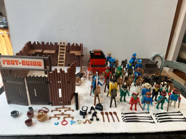Vintage 1974 Geobra Playmobil Fort Union 3420 Cavalry Soldiers Indians Cowboys