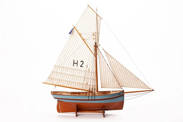 BILLING BOATS 600 - Bluenose II - 1:100 Boite De Montage en Bois Et
