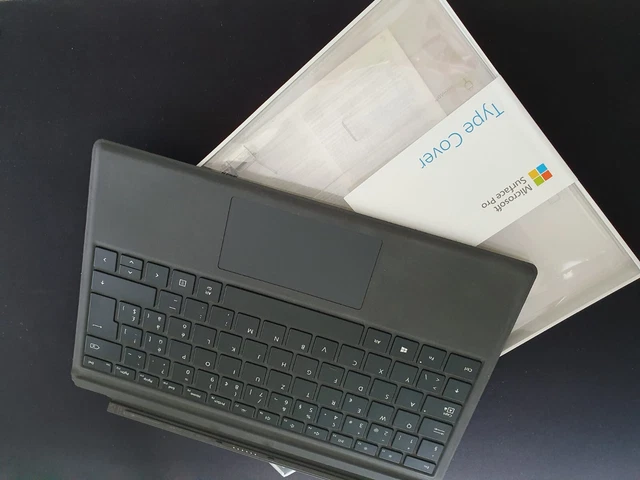 Microsoft Surface Pro 4 (2017), Intel m3-7Y30, 4GB RAM