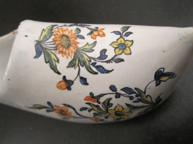 Très beau sabot en Faience du XVIIIème siècle . SINCENY ?