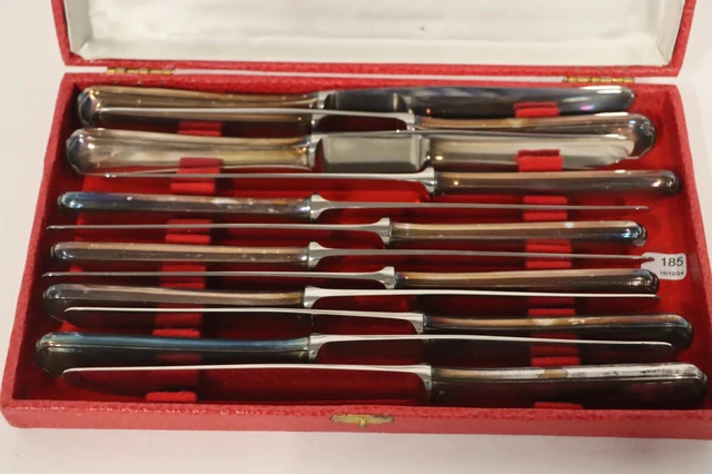 CHRISTOFLE Coffret 12 Couteaux de table métal argenté lames inox Modèle