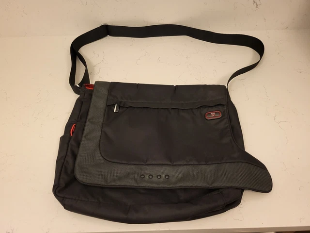 Tumi T Tech 5114D Black Nylon Crossbody Shoulder Messenger Bag Briefcase BLACK