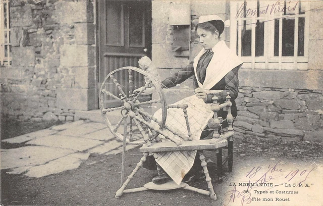 Cpa 14 La Normandie Types Et Costumes File Mon Rouet