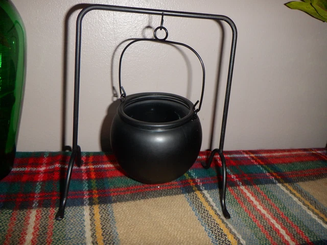 Halloween Hanging Witch Pot Cauldron Wire Rack Glass Pot Figurine