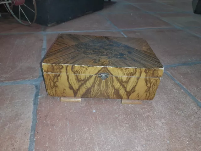 Alte antike Holz Schatulle Holzbox Schmuckkästchen Schmuckschatulle furniert