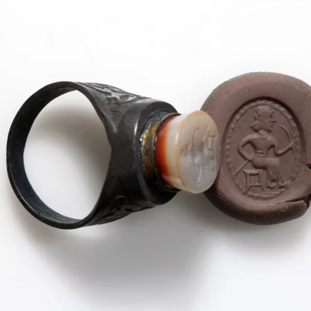 A perfect Antique bronze ring with ancient Indo Greek stone seal, intaglio