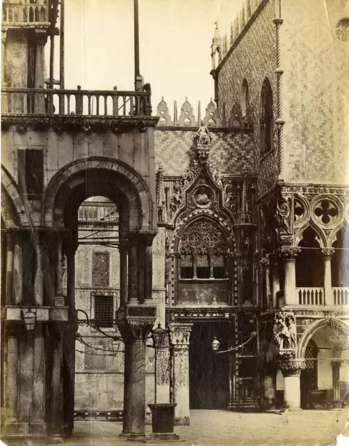 Italie, Venezia, Porta della Carta  Vintage albumen print.  Tirage albuminé