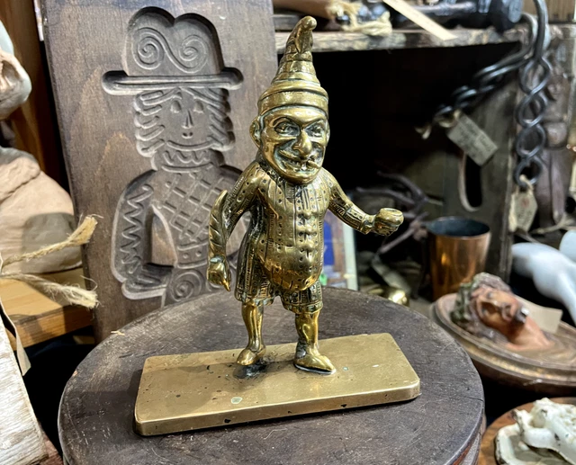 ANTIQUE VICTORIAN BRASS Mr Punch Antique Inn Bar Top Cigar Lighter £110