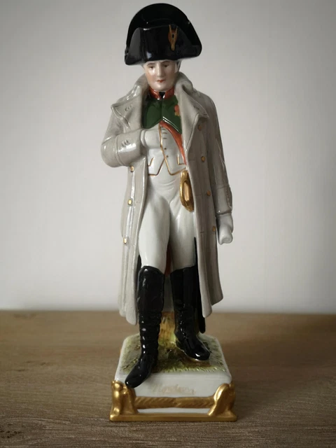 EMPEREUR NAPOLEON1er-  grande porcelaine italienne Capodimonte 24,5 cm