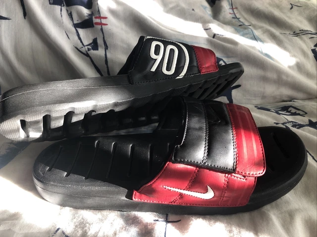 Nike total sales 90 slippers