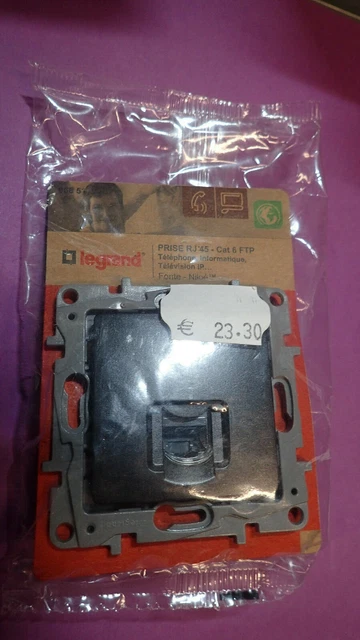 Legrand 96651 - Prise RJ45 Catégorie 6 FTP NILOE NOIR FONTE