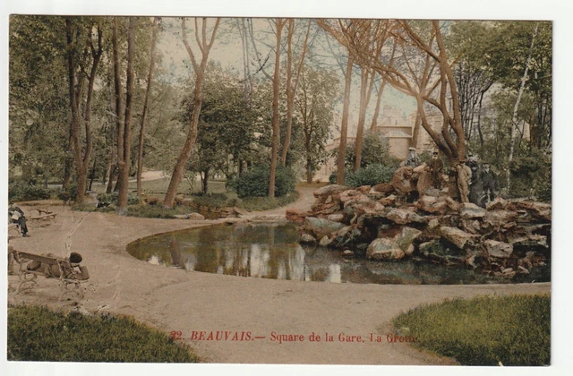 BEAUVAIS - Oise - CPA 60 - La Grotte au Square de la Gare