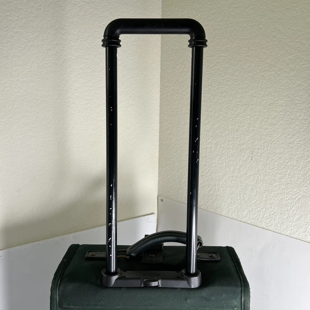 Vintage Tumi USA Green Ballistic Nylon 22” Wheeled Carry on Suitcase RUSTED ZIP 6