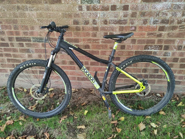 VOODOO BANTU BLACK and yellow men s bike 180.00 PicClick UK