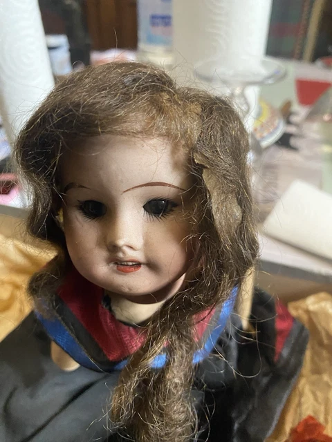 Poupée Ancienne SFBJ 60 En Porcelaine - 30 Cm - Numéro 1 Sous Les Pieds - Bleuette - France