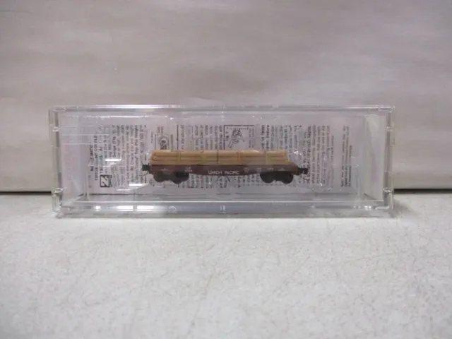 Micro-Trains Line Union Pacific Flat Car, w/load Z Scale