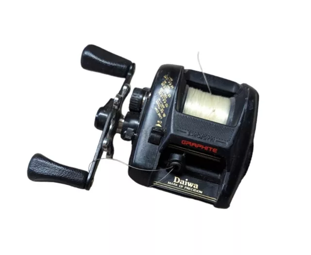 Daiwa Procaster Magforce PMF15 Baitcaster Reel. Used in good condition. 