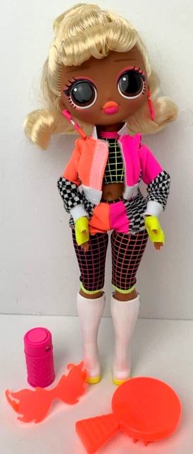 LOL Surprise OMG Lights Speedster 9.5" Doll Checker Flag Black Light Glowing