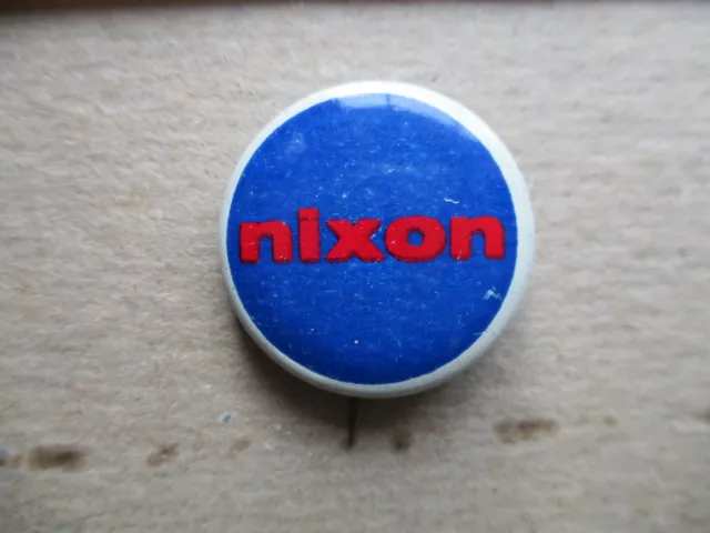 Richard Nixon Pin Back Campaign 1968 Button Presidential Flyer Brochure Badge