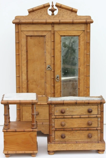 Armoire De Poupée En Bois Et Bambou – Vintage Française – Très Bon état