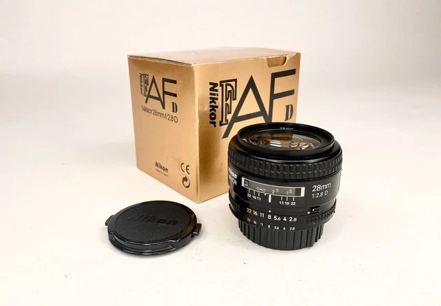 Objectif NIKON NIKKOR AF D 28 mm f/2.8D