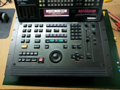 TELECOMMANDE PUPITRE AKAI DL1500 