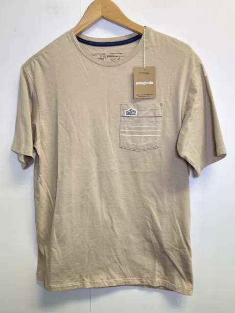 Patagonia Men's M Line Logo Ridge Stripe Organic Pocket T-Shirt (Oar Tan) 37587