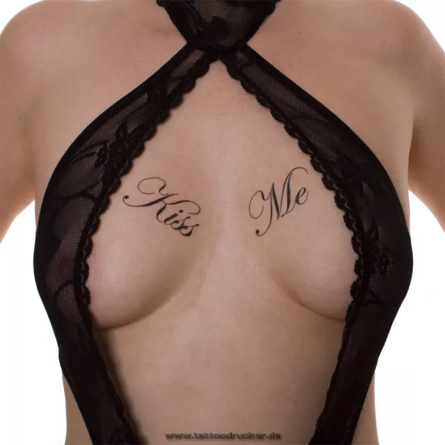 2 x "Kiss Me" Tattoo Schriftzug in schwarz - Sexy Kinky Fetish Tattoo (2)