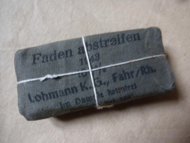 Identification d'un kit premier secours allemand  Pansement-individuel-petit-mod%C3%A8le-soldat-allemand-Lohmann-1943