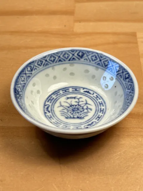 ASIAN DAISY FLOWER “Blue White” Beautiful Mini Condiment Dish Ceramic Sauce Bowl